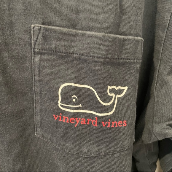 SOLD - Vineyard Vines Men’s Santa Whale Happy Holidays Navy Long Sleeve Small - Picture 3 of 6